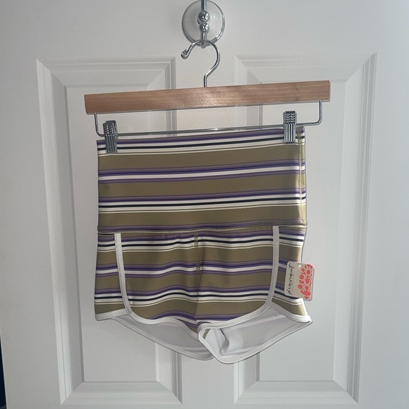 NEW Free People FP Movement Island Time Shorts  Dune Combo Olive Purple Small - Picture 3 of 6